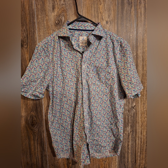 jonnie o Other - Johnnie-O Hangin out size small